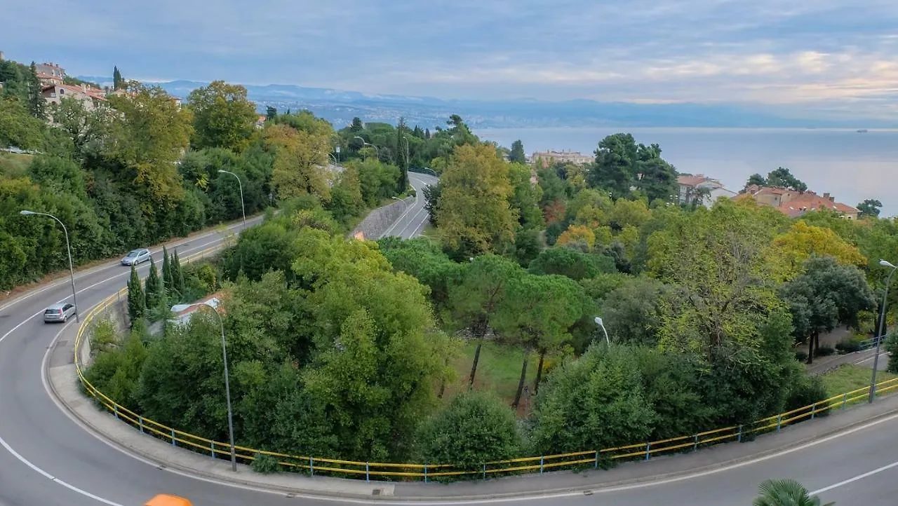 Apartment Elza Opatija